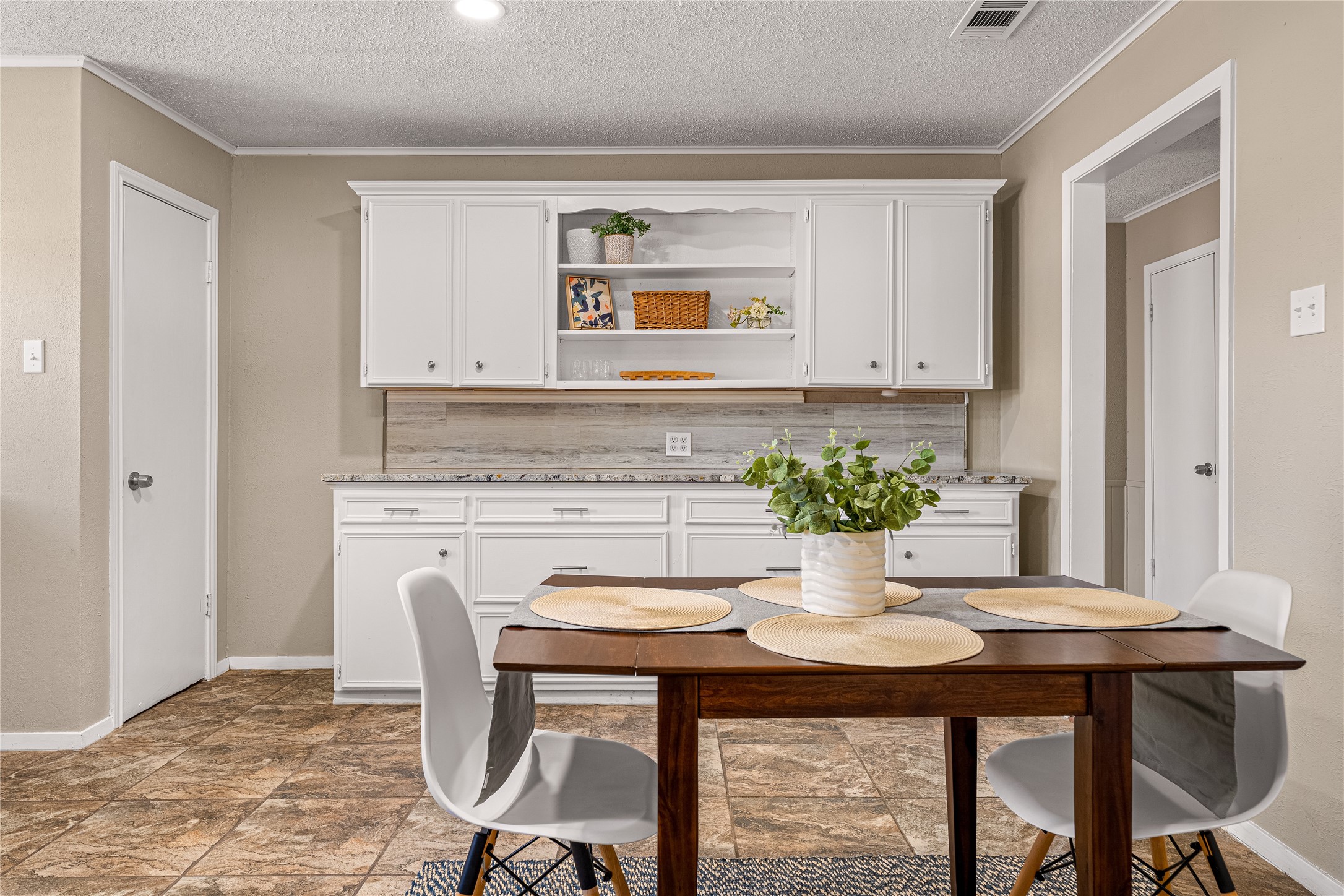 801 Chapparal Road Hewitt TX 76643