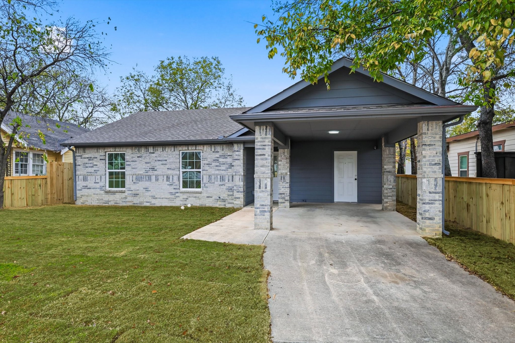 1207 Morrell Avenue Dallas TX 75203