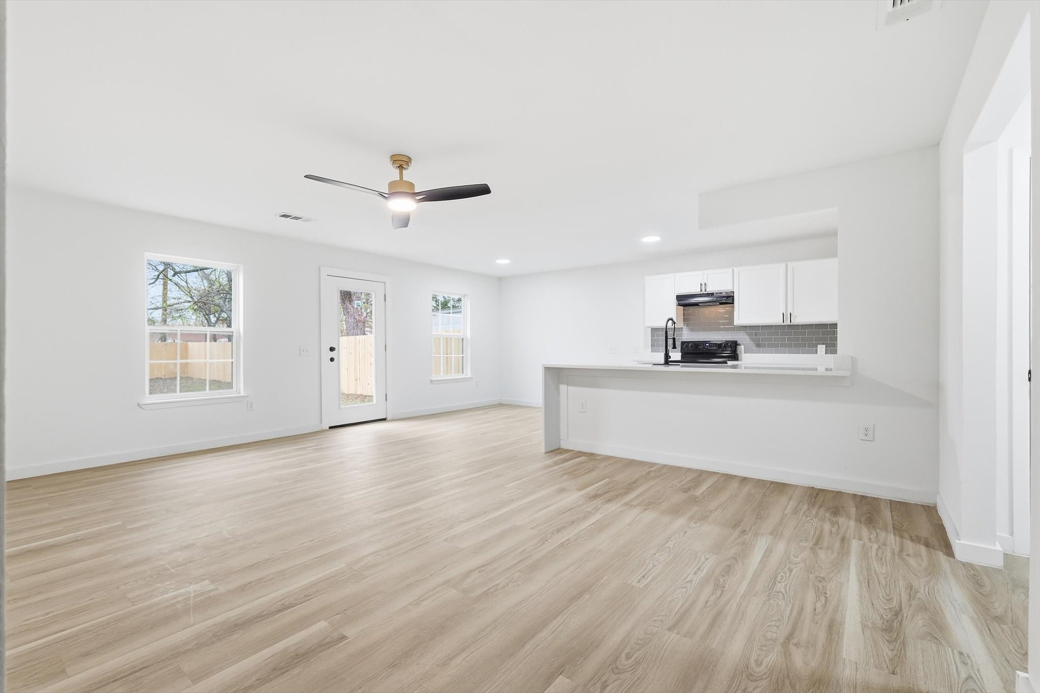 1207 Morrell Avenue Dallas TX 75203