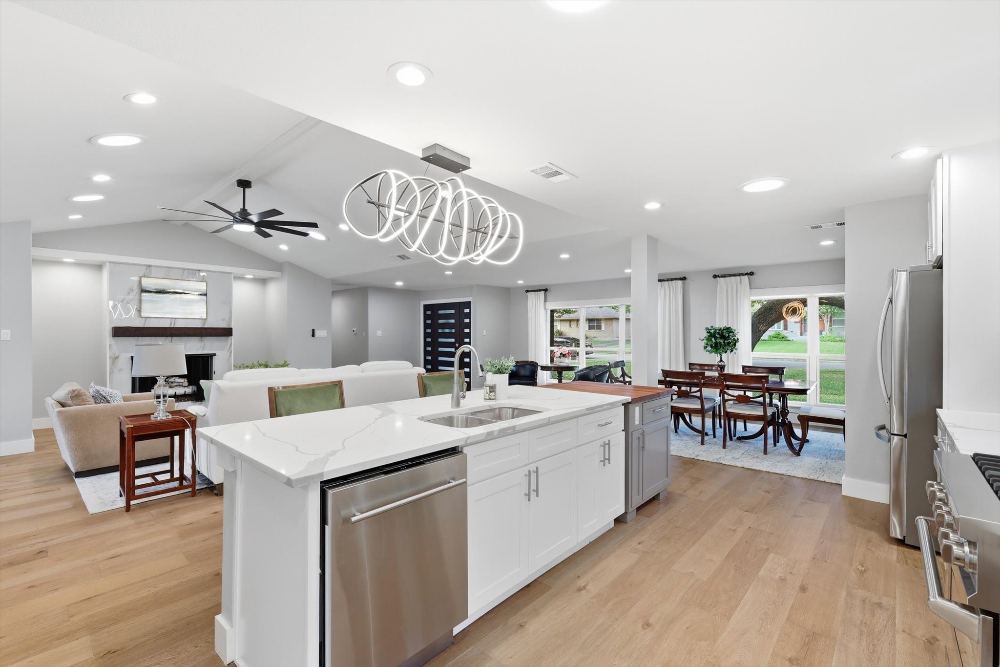 6722 Kingsbury Drive Dallas TX 75231