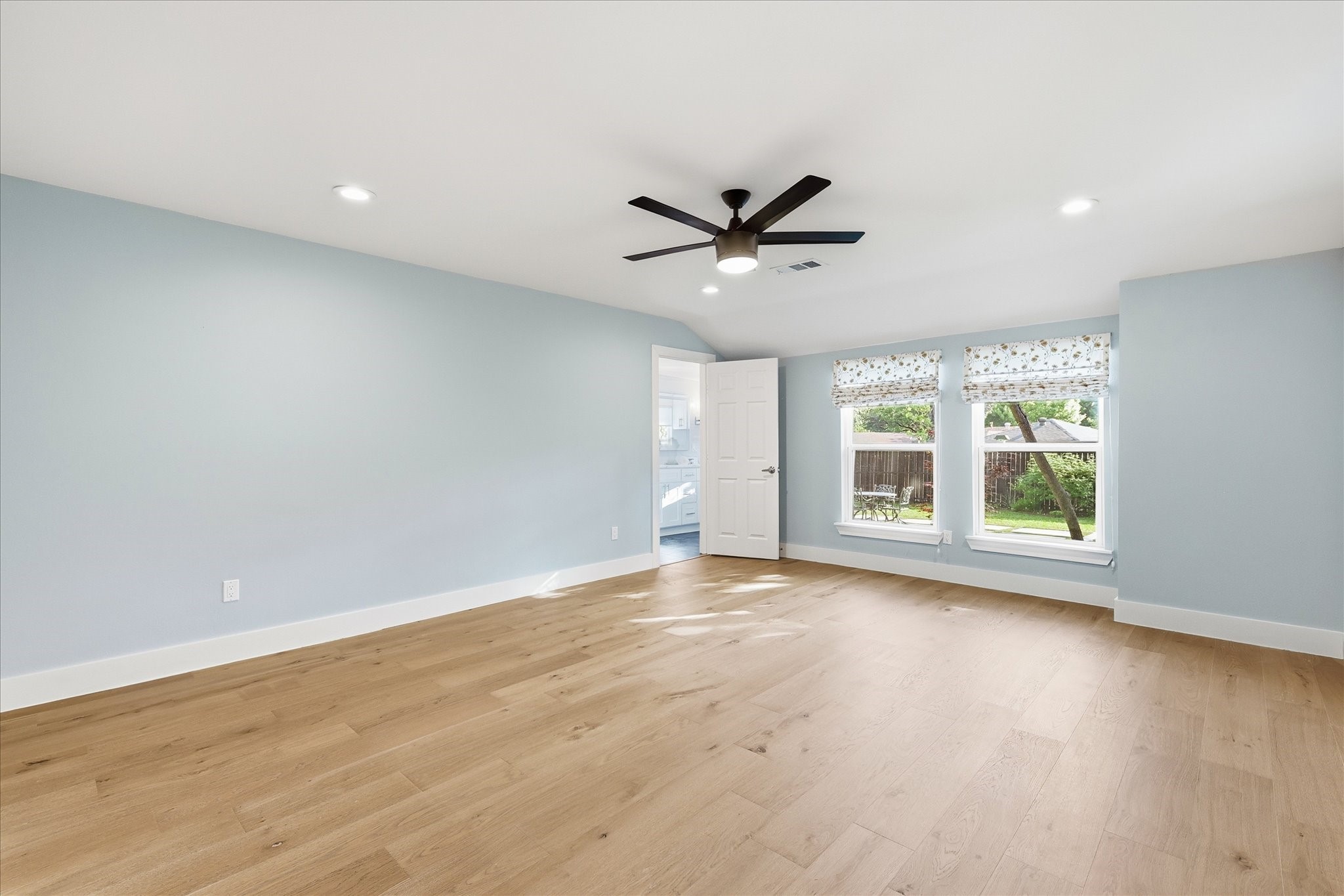 6722 Kingsbury Drive Dallas TX 75231