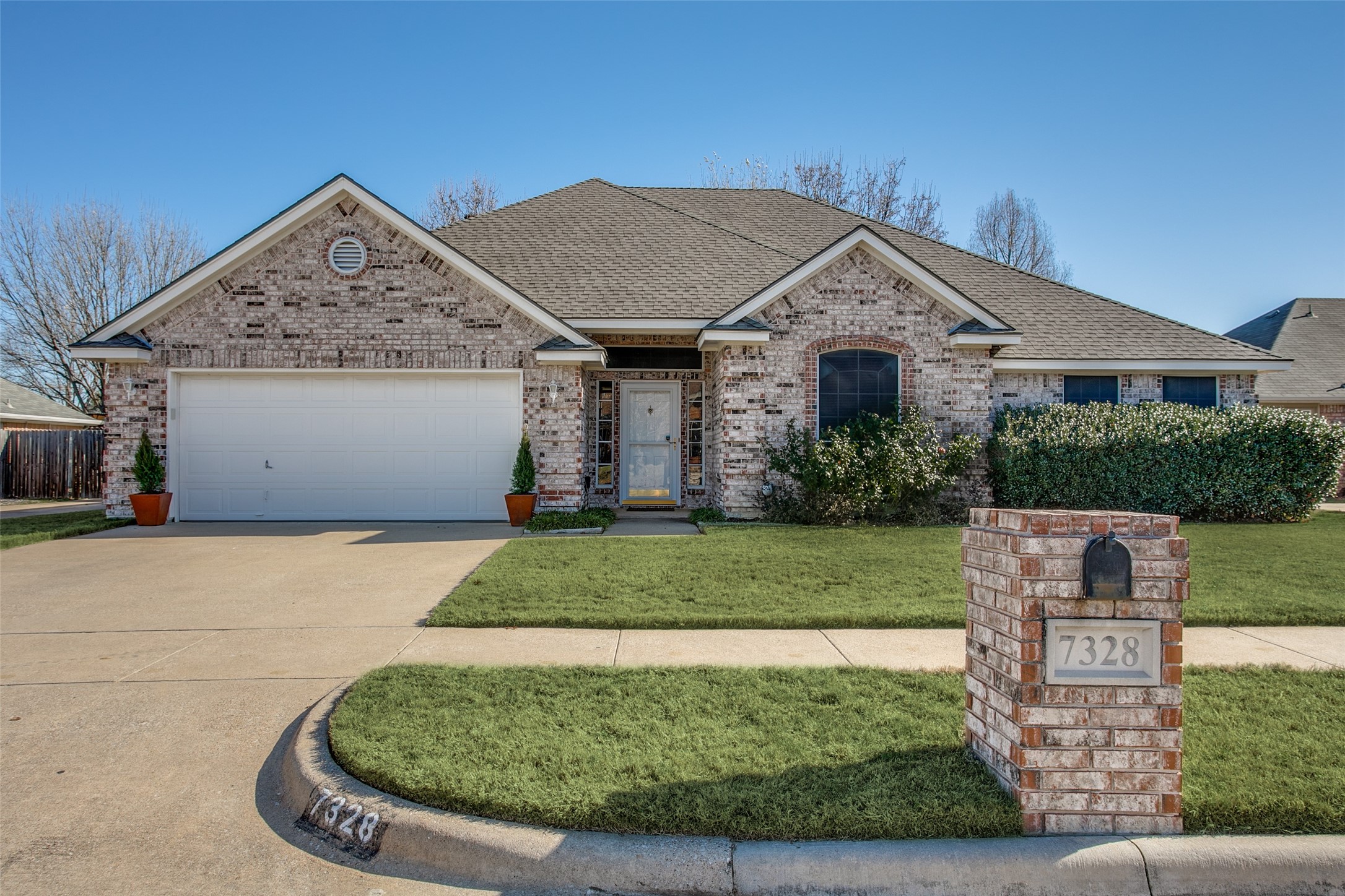7328 Oak Ridge Drive North Richland Hills TX 76182