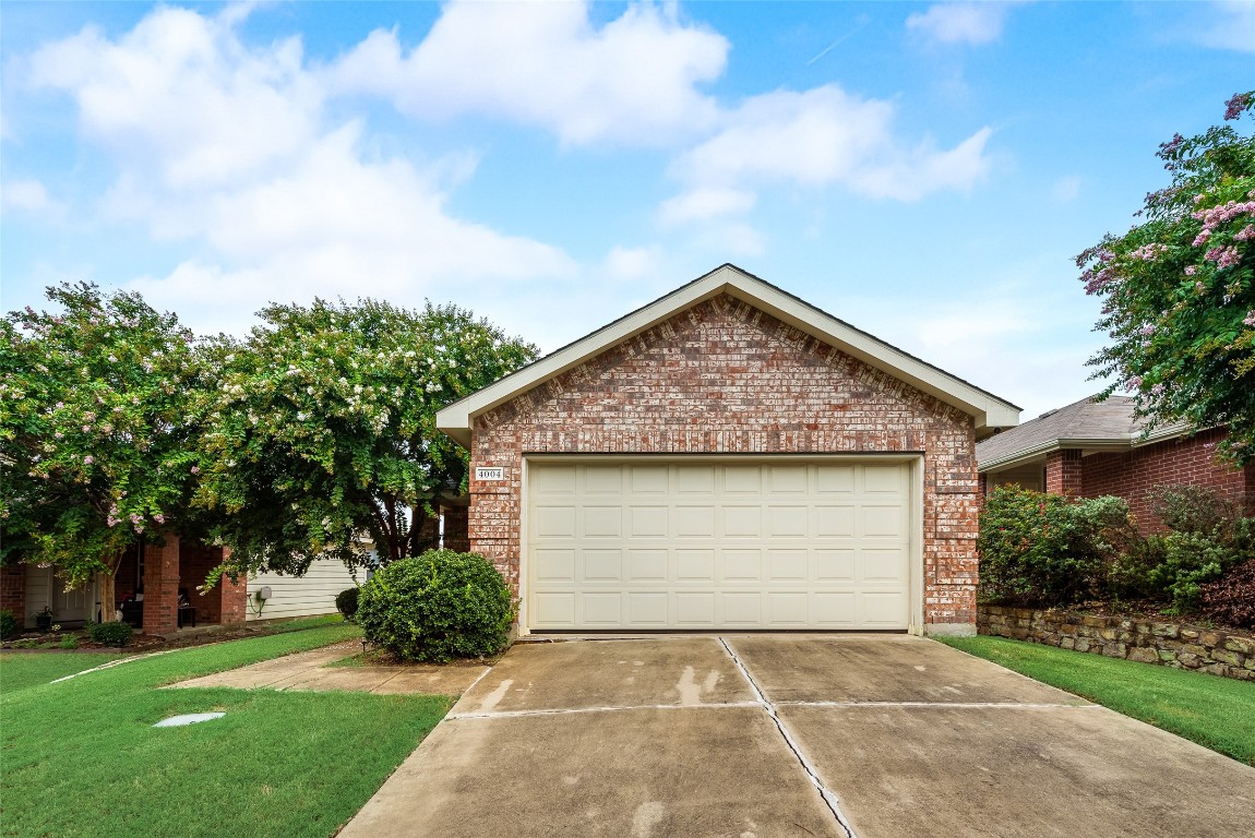 4004 Shawnee Trail Heartland TX 75126