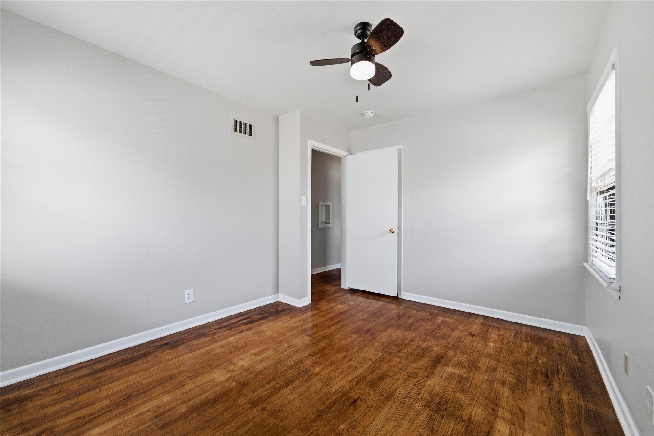 1308 Rose Avenue Cleburne TX 76033