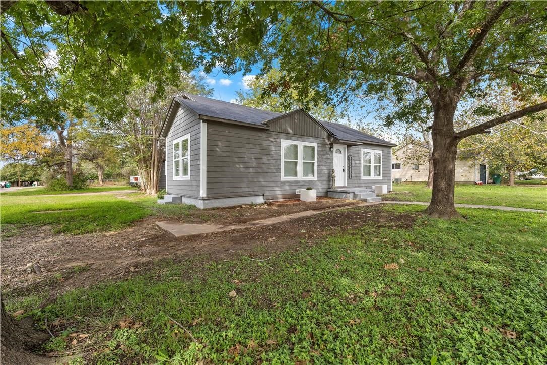 1401 E Texas Avenue Mart TX 76664