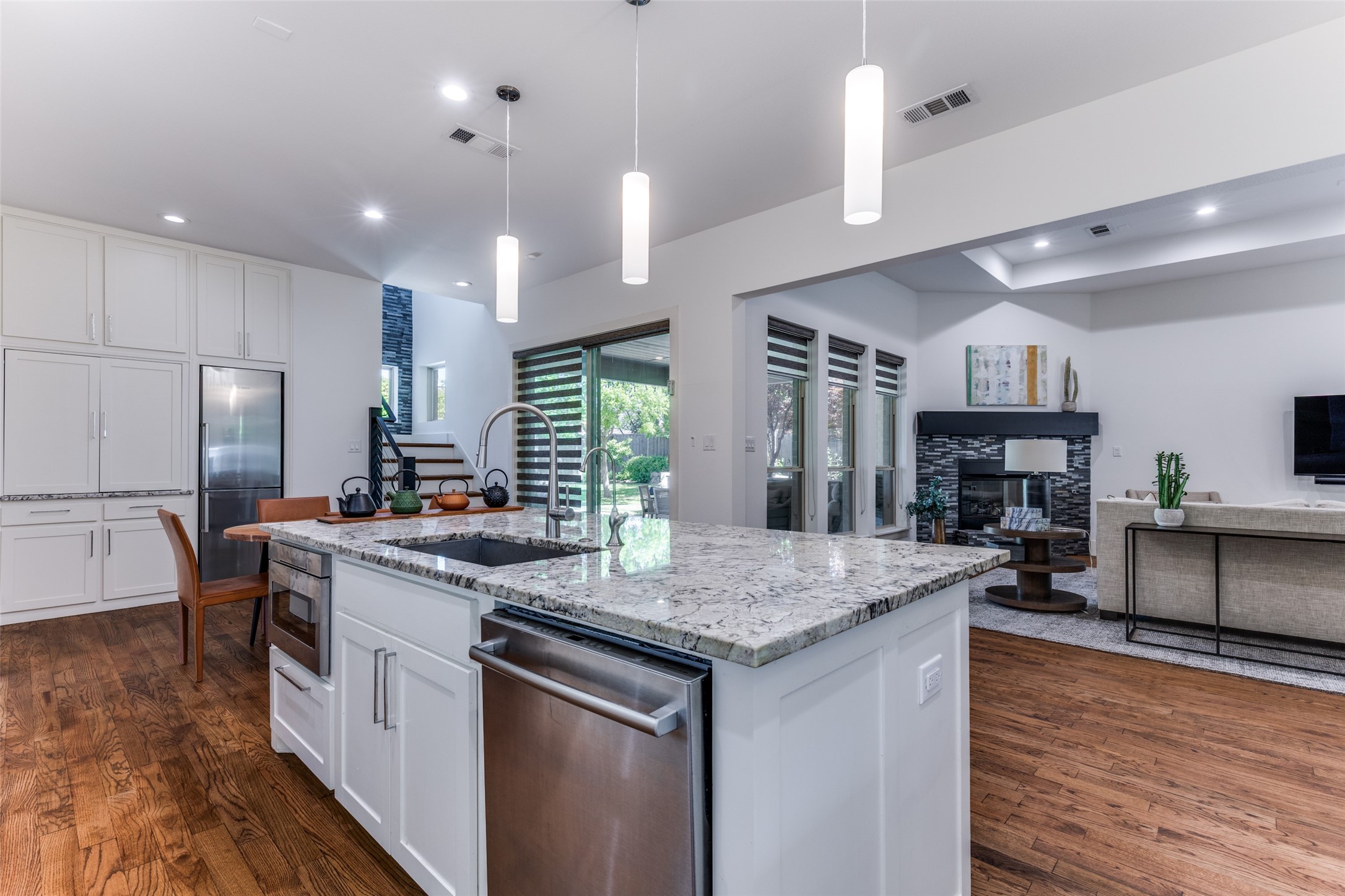 3755 Northview Lane Dallas TX 75229