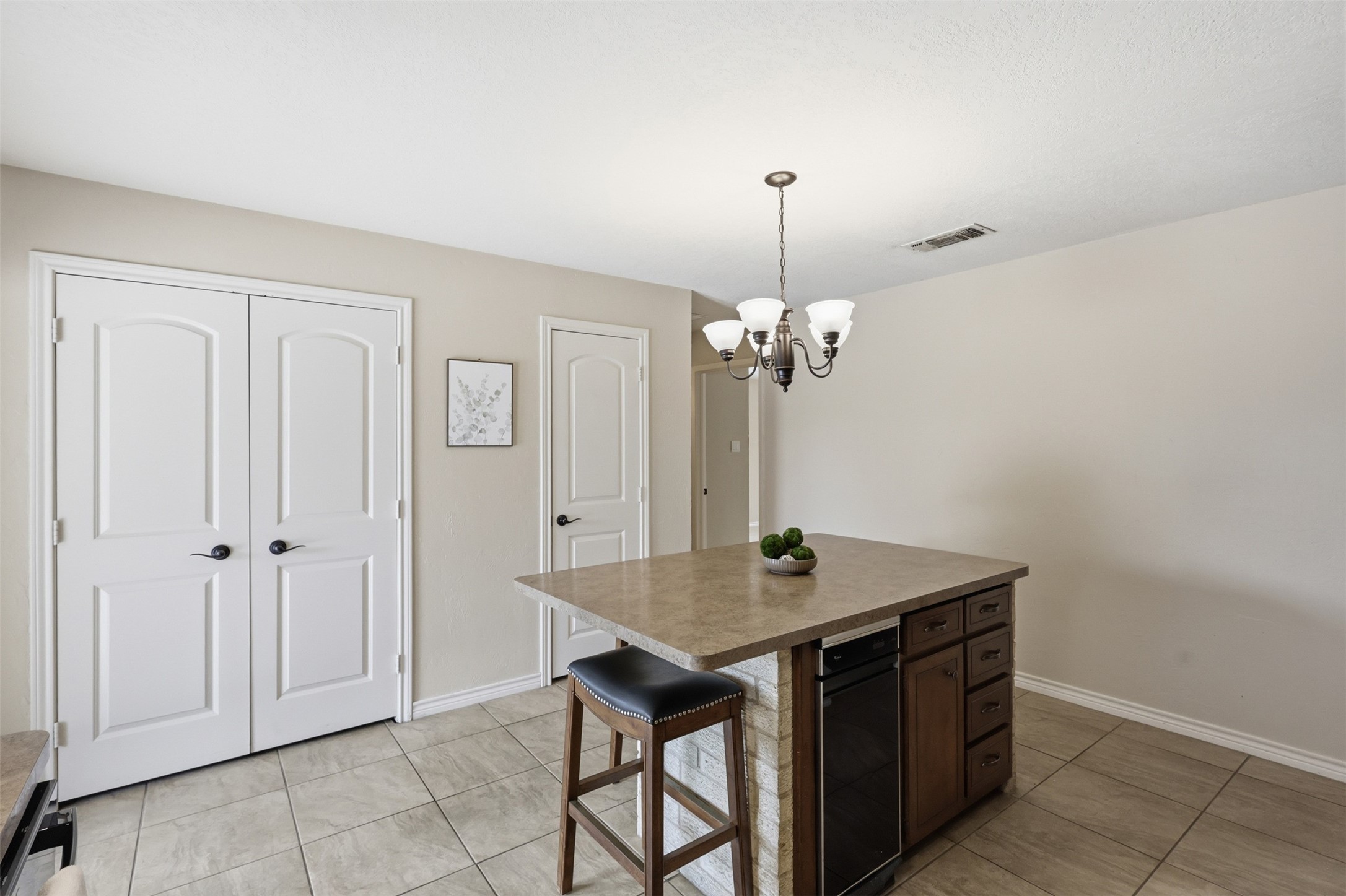 5527 Meadow Oak Street North Richland Hills TX 76180