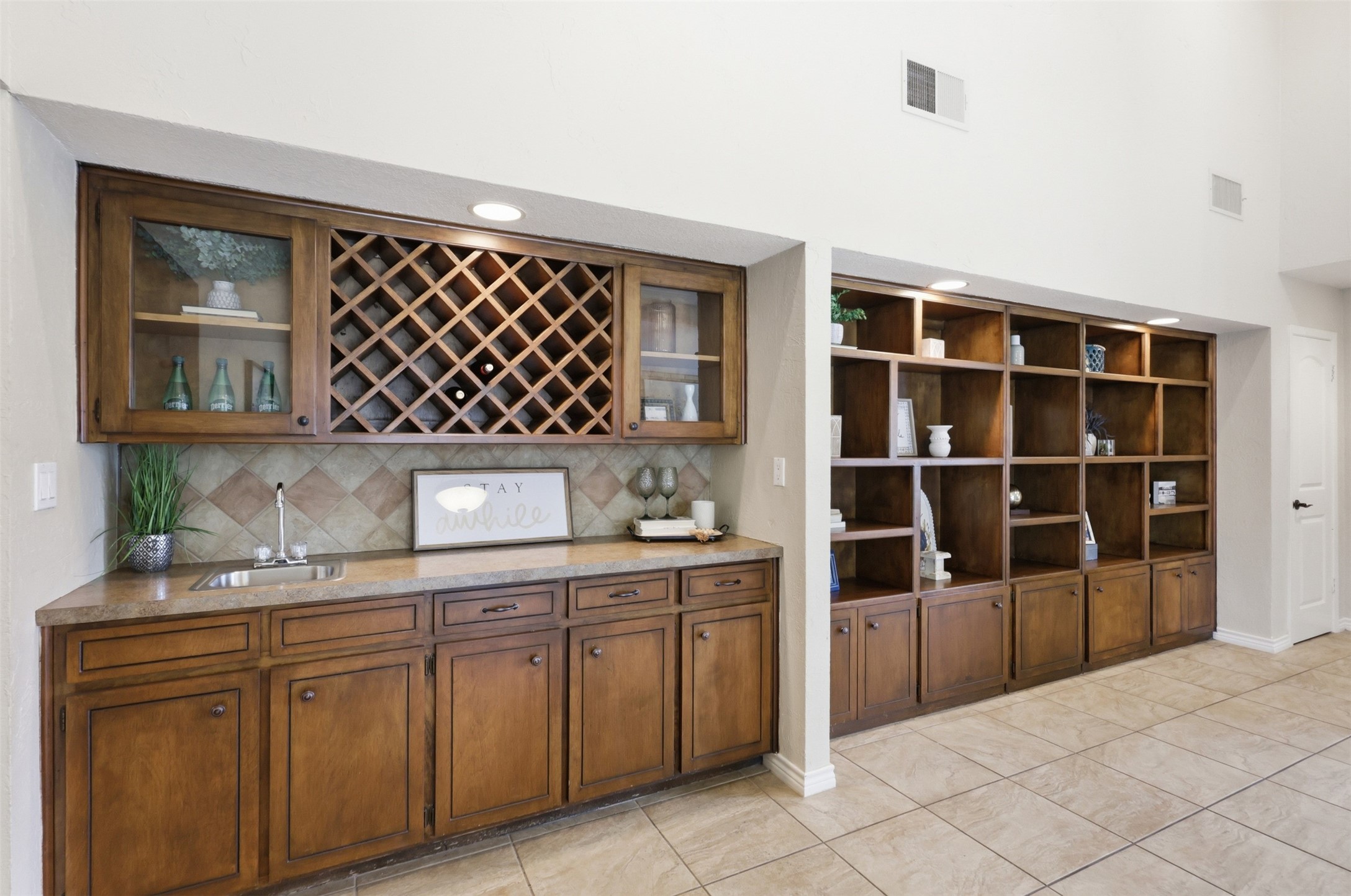 5527 Meadow Oak Street North Richland Hills TX 76180