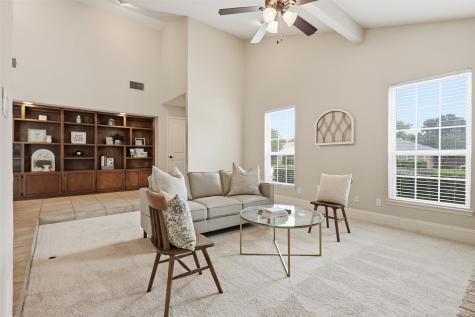5527 Meadow Oak Street North Richland Hills TX 76180
