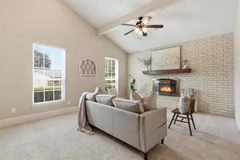5527 Meadow Oak Street North Richland Hills TX 76180