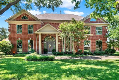 2202 High Point Drive Carrollton TX 75007