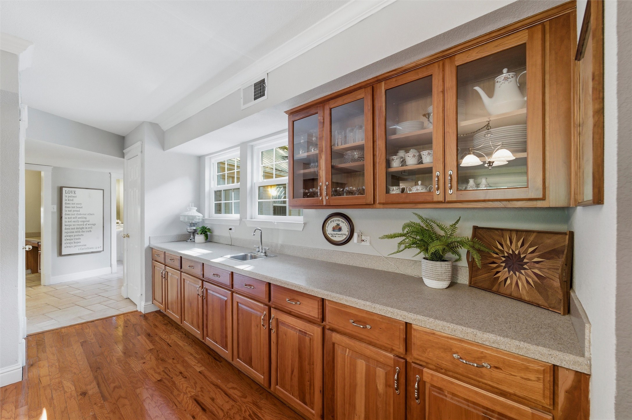 1204 Forrest Drive Arlington TX 76012