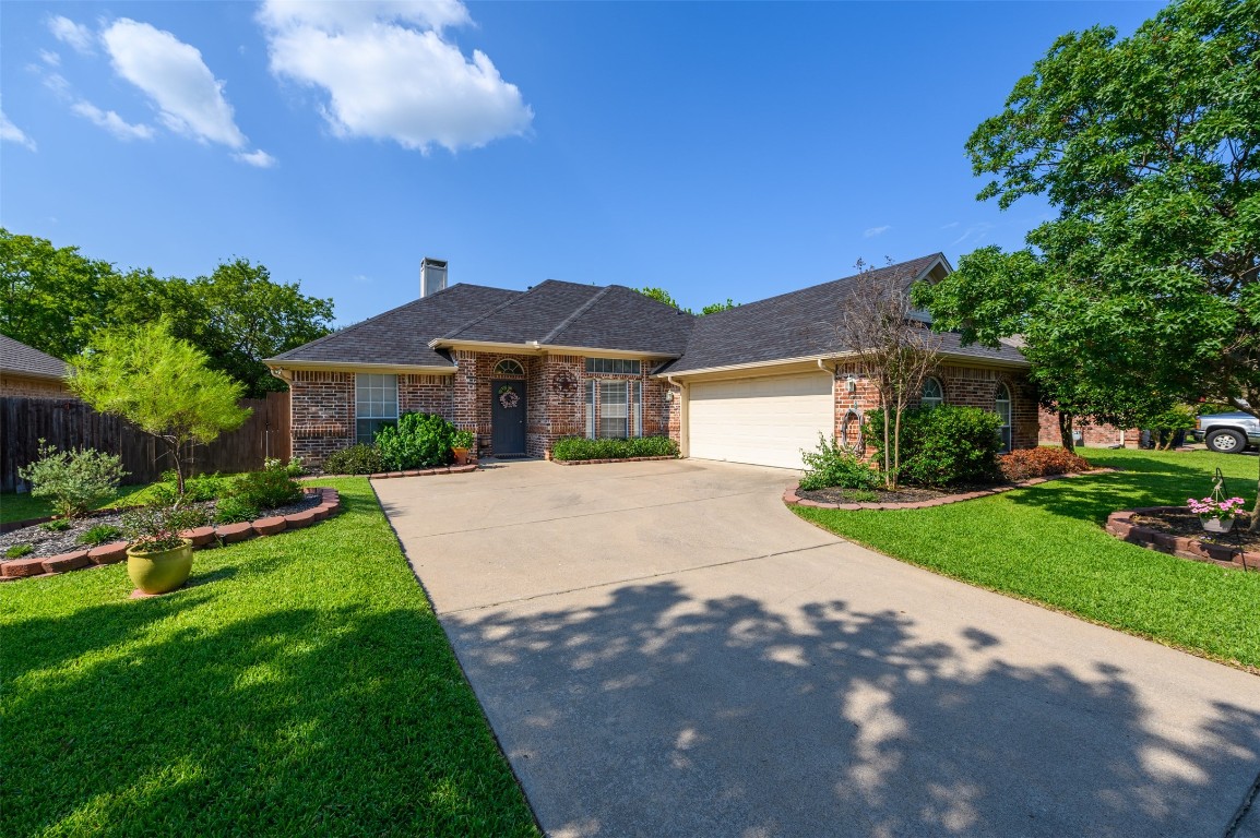 1813 Sand Stone Drive Sanger TX 76266