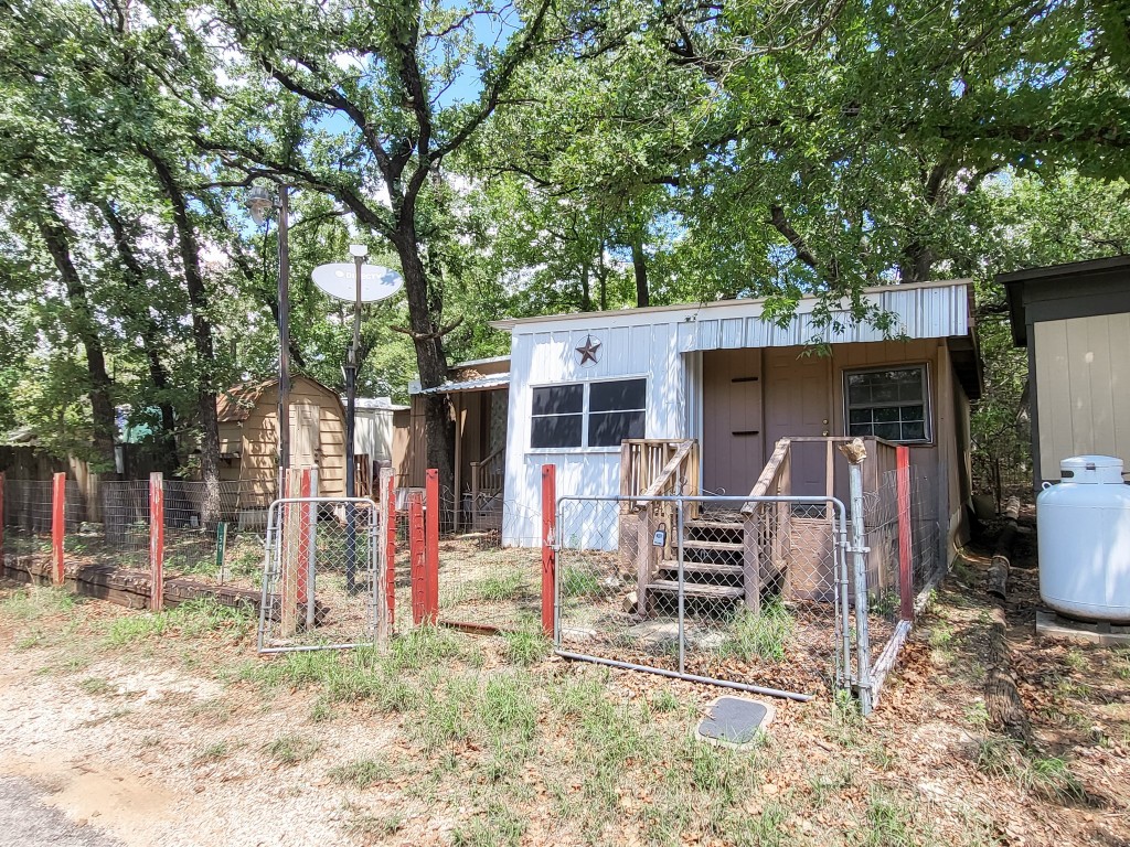 59 Live Oak Street Alvarado TX 76009