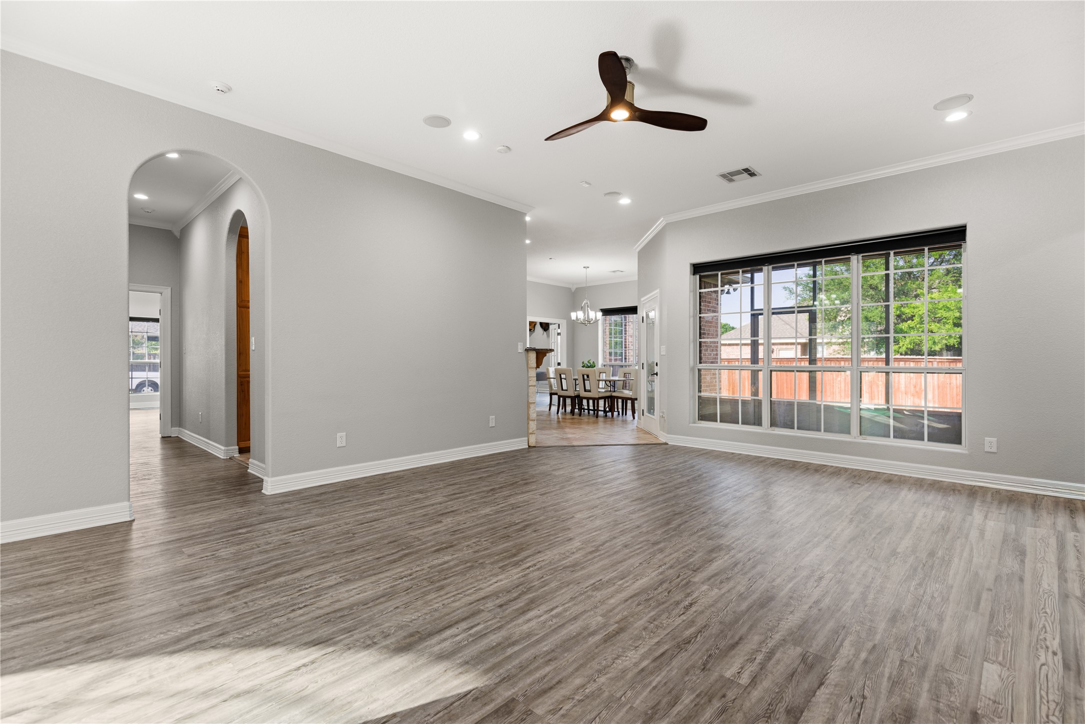 937 Queen Elizabeth Drive Mcgregor TX 76657