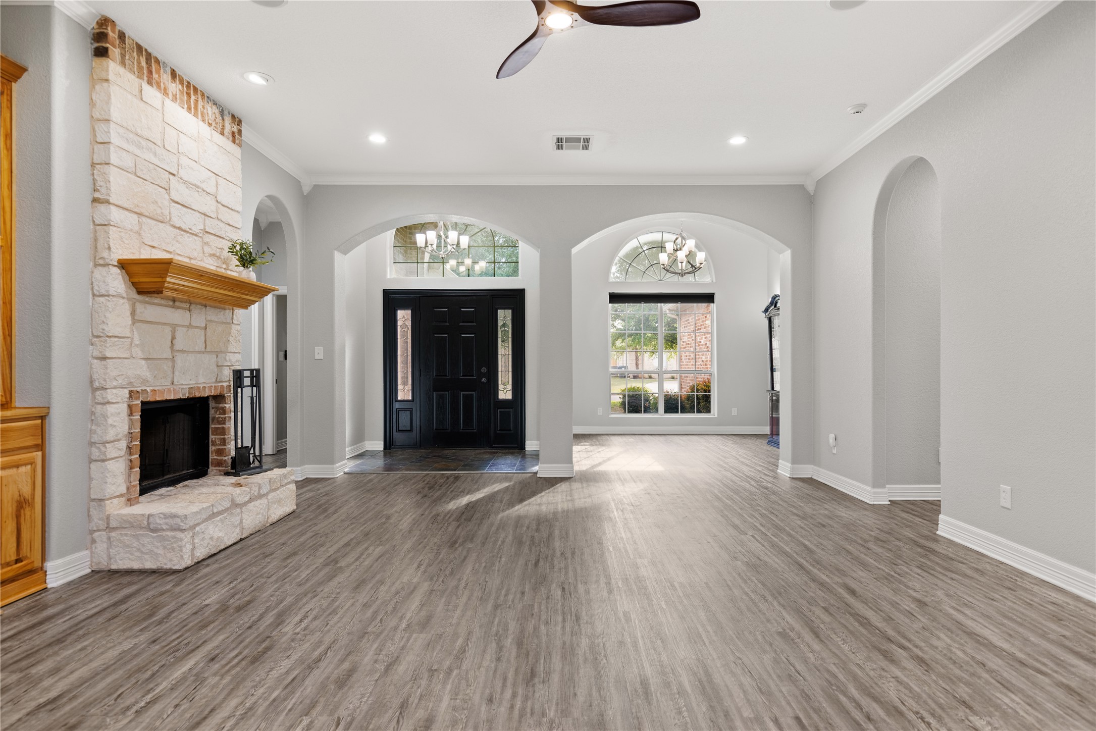 937 Queen Elizabeth Drive Mcgregor TX 76657