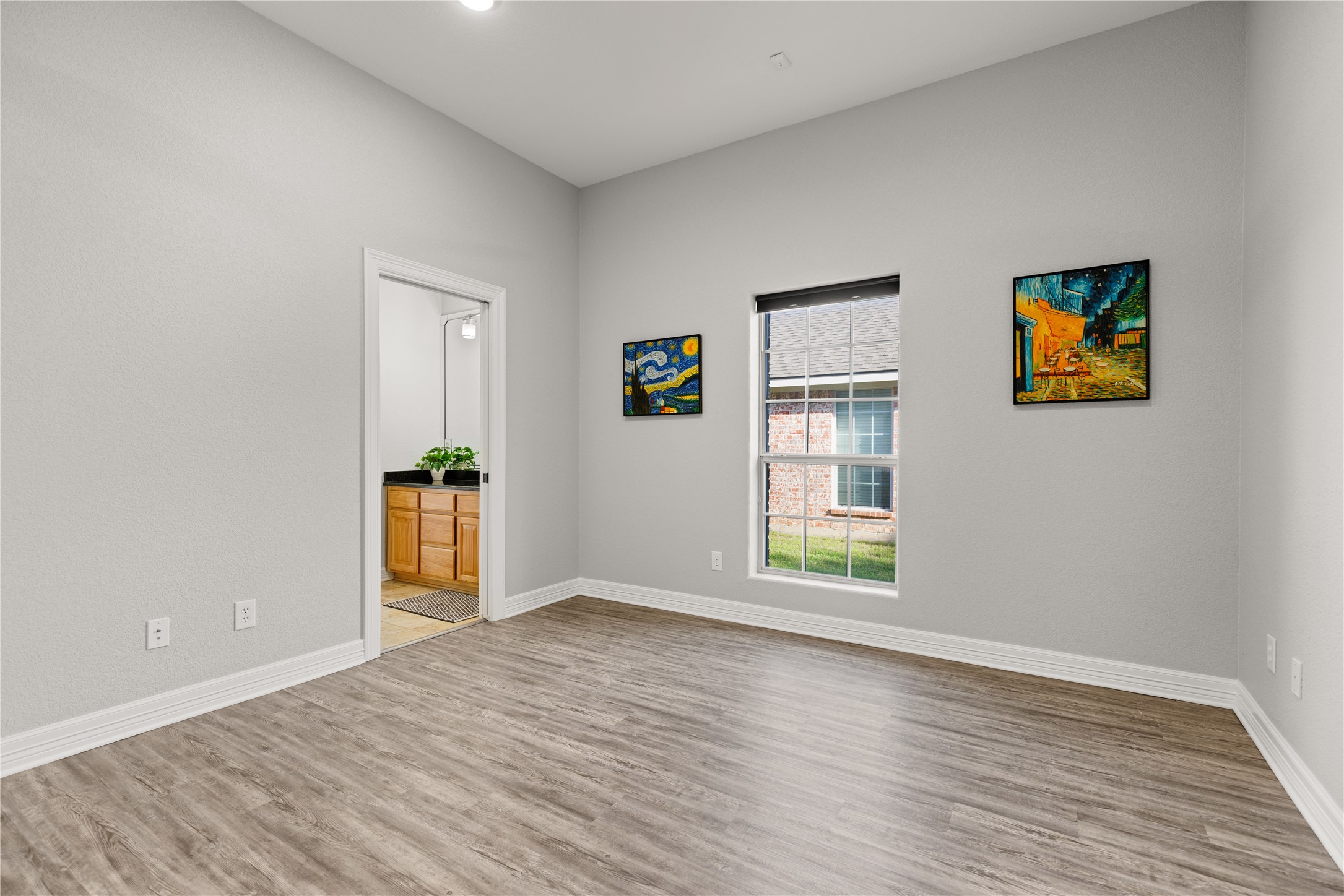 937 Queen Elizabeth Drive Mcgregor TX 76657