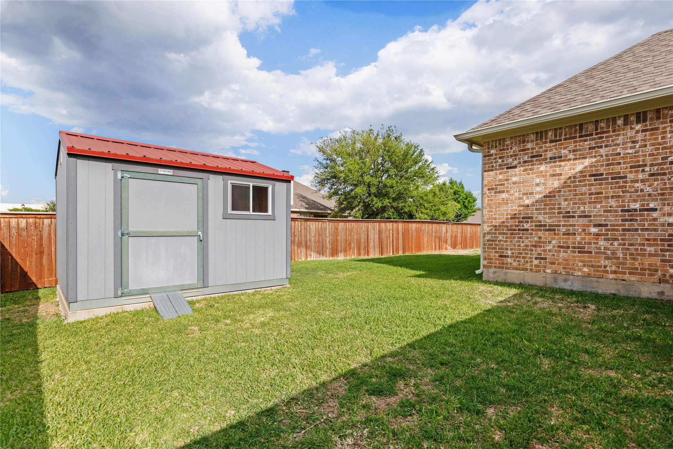 937 Queen Elizabeth Drive Mcgregor TX 76657