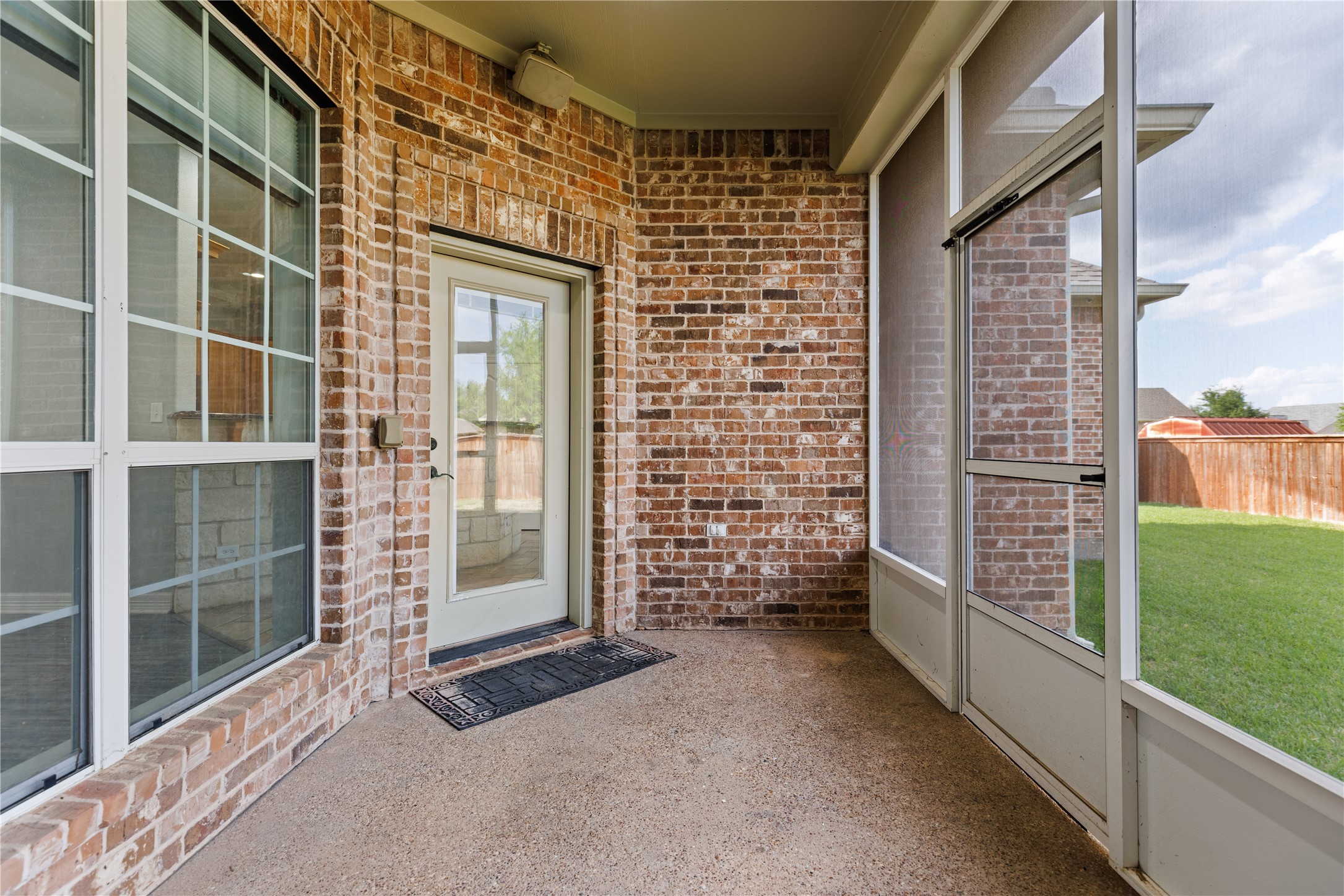 937 Queen Elizabeth Drive Mcgregor TX 76657