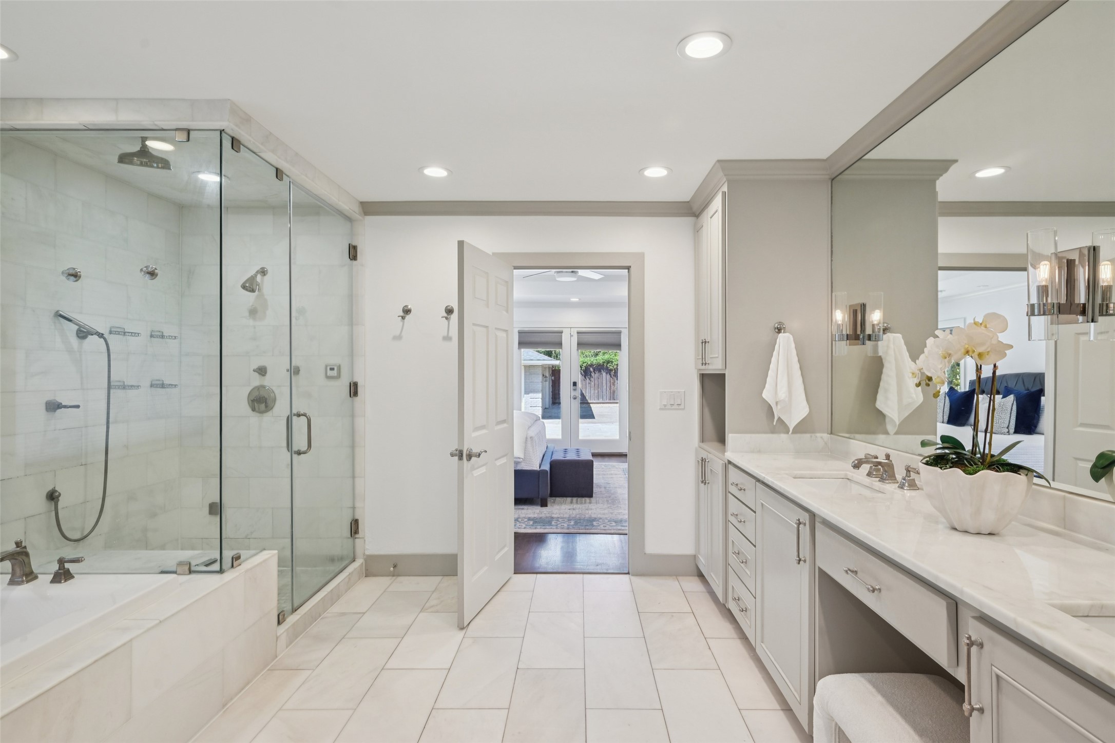 5818 Gramercy Place Dallas TX 75230