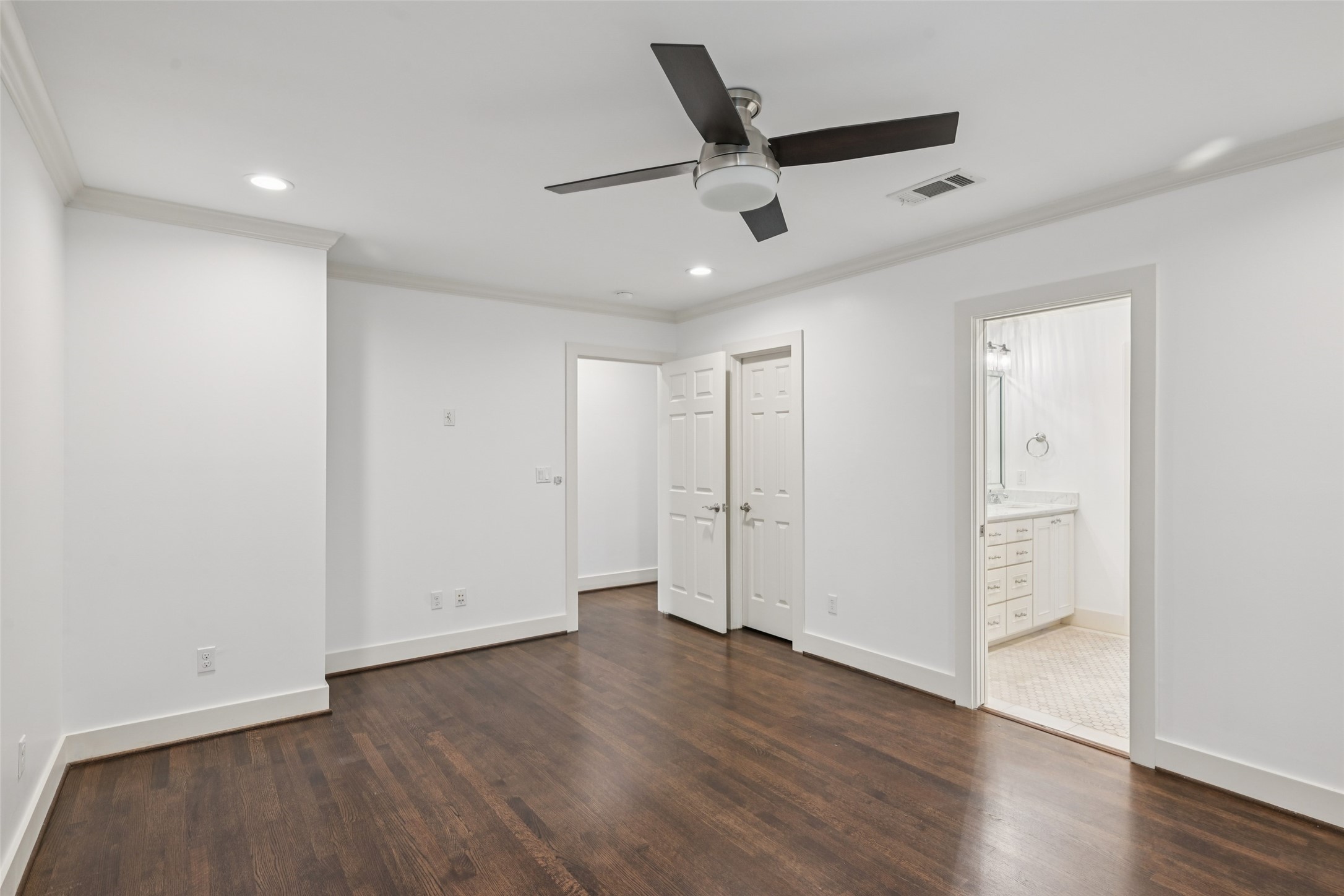 5818 Gramercy Place Dallas TX 75230