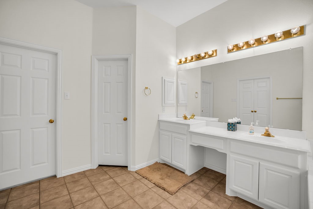 1610 Mapleleaf Fall Drive Allen TX 75002