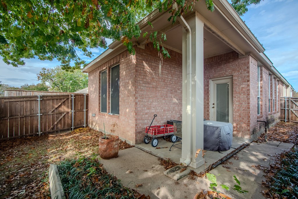 1610 Mapleleaf Fall Drive Allen TX 75002