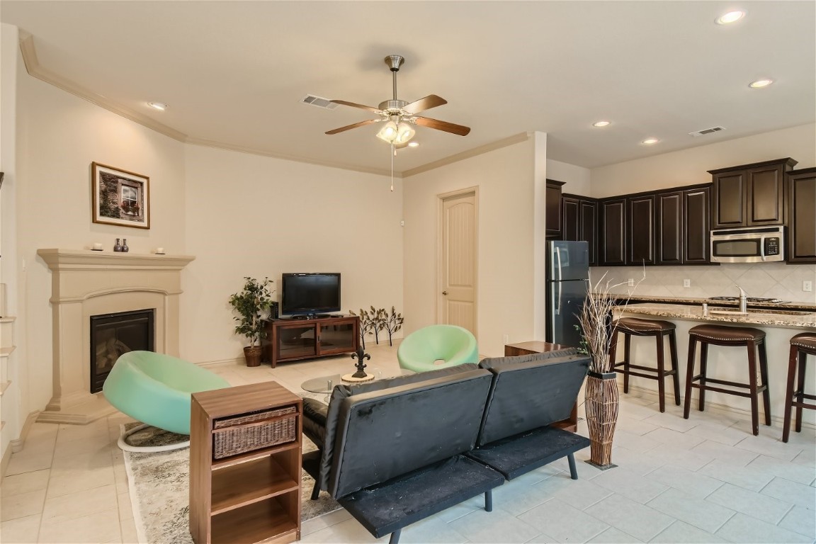 193 Carrington Lane Lewisville TX 75067