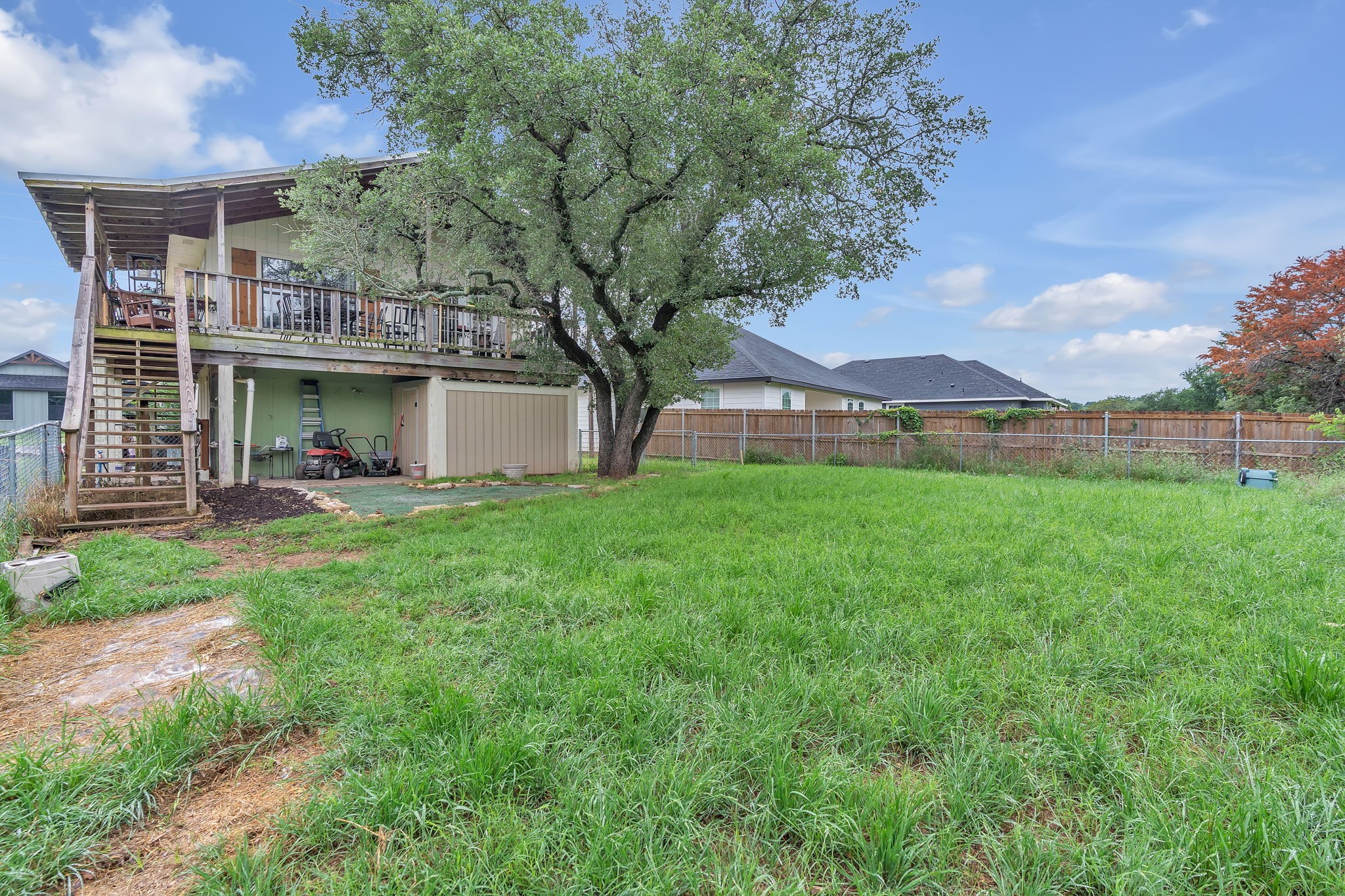 2318 Neches Street Granbury TX 76048