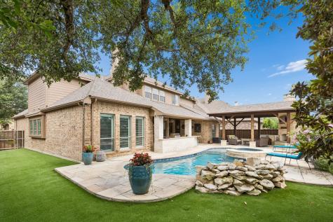 1004 Duttons Meadow Lane Mckinney TX 75071