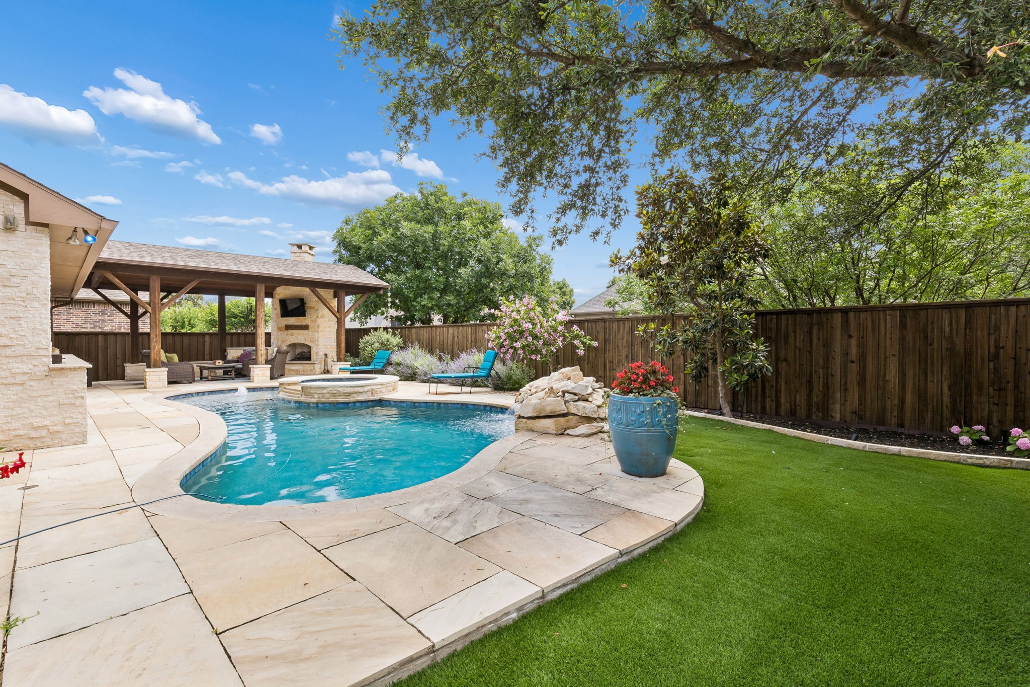 1004 Duttons Meadow Lane Mckinney TX 75071