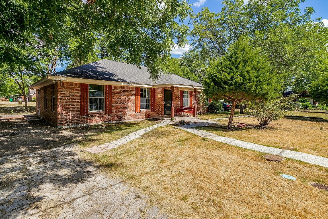 111 Griffin Street Waxahachie TX 75165