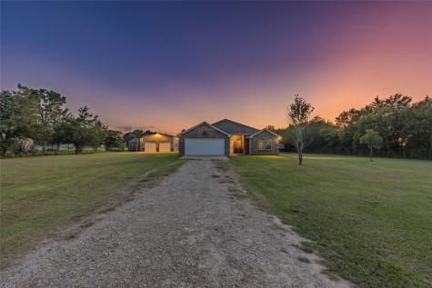 1869 County Road 3327 Greenville TX 75402