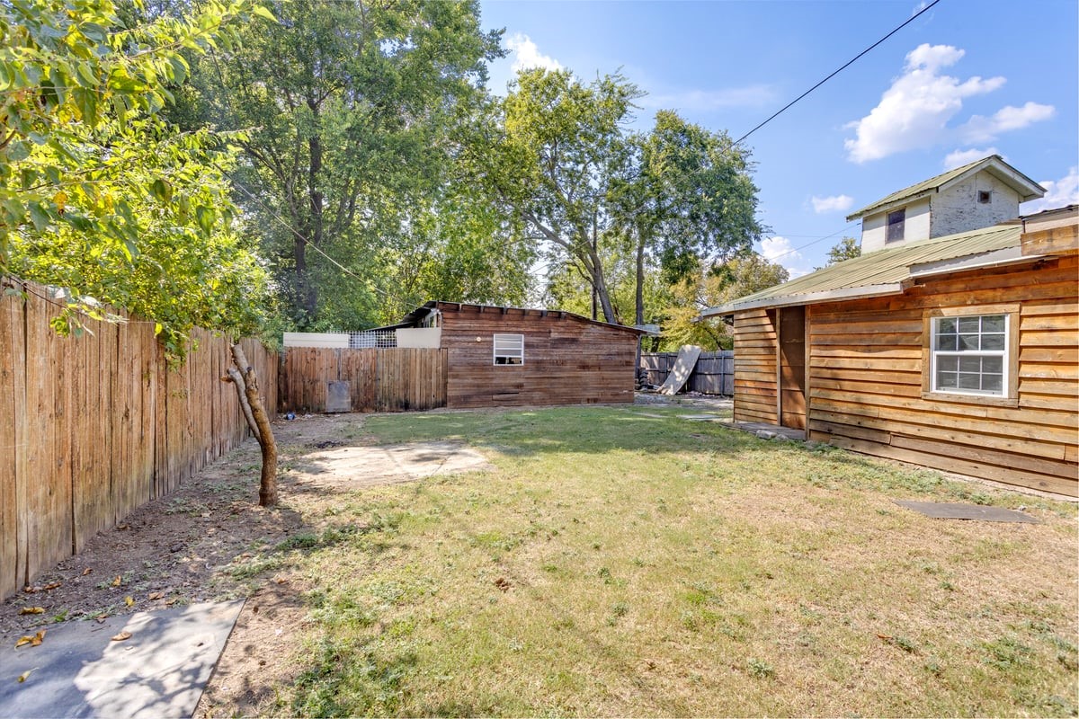 1416 N Cleveland Avenue Sherman TX 75090