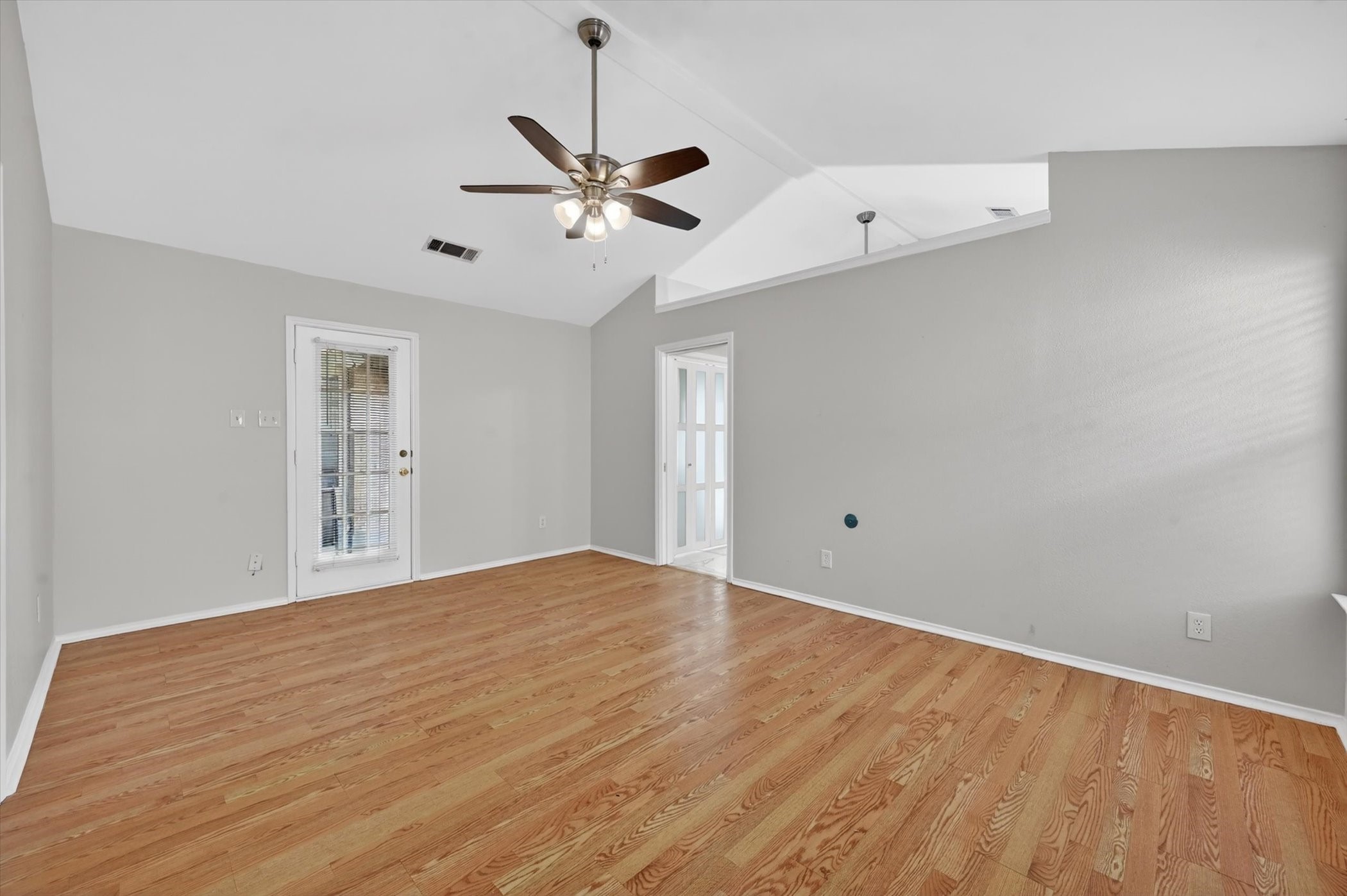 1406 Kynette Drive Euless TX 76040