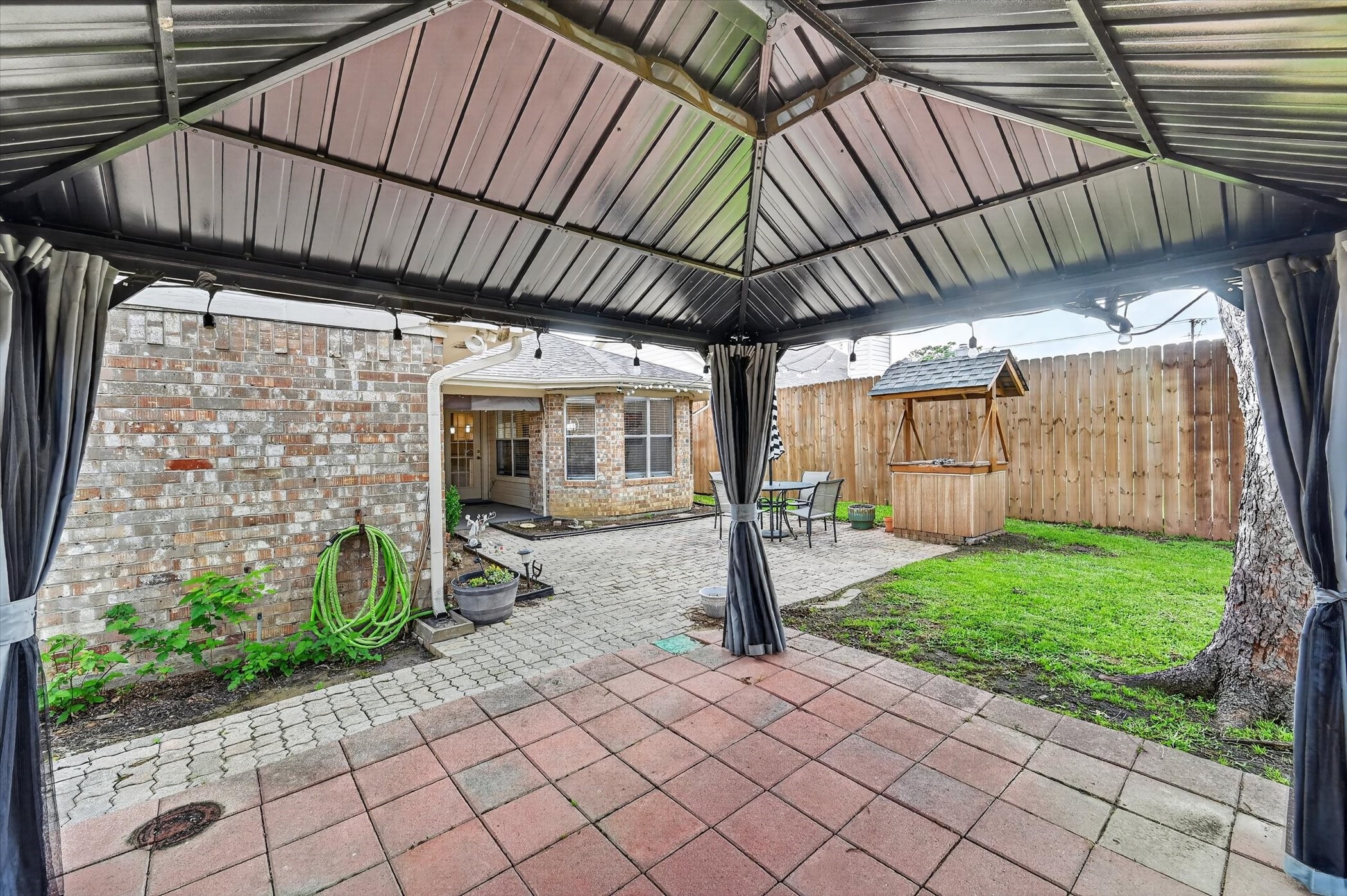 1406 Kynette Drive Euless TX 76040