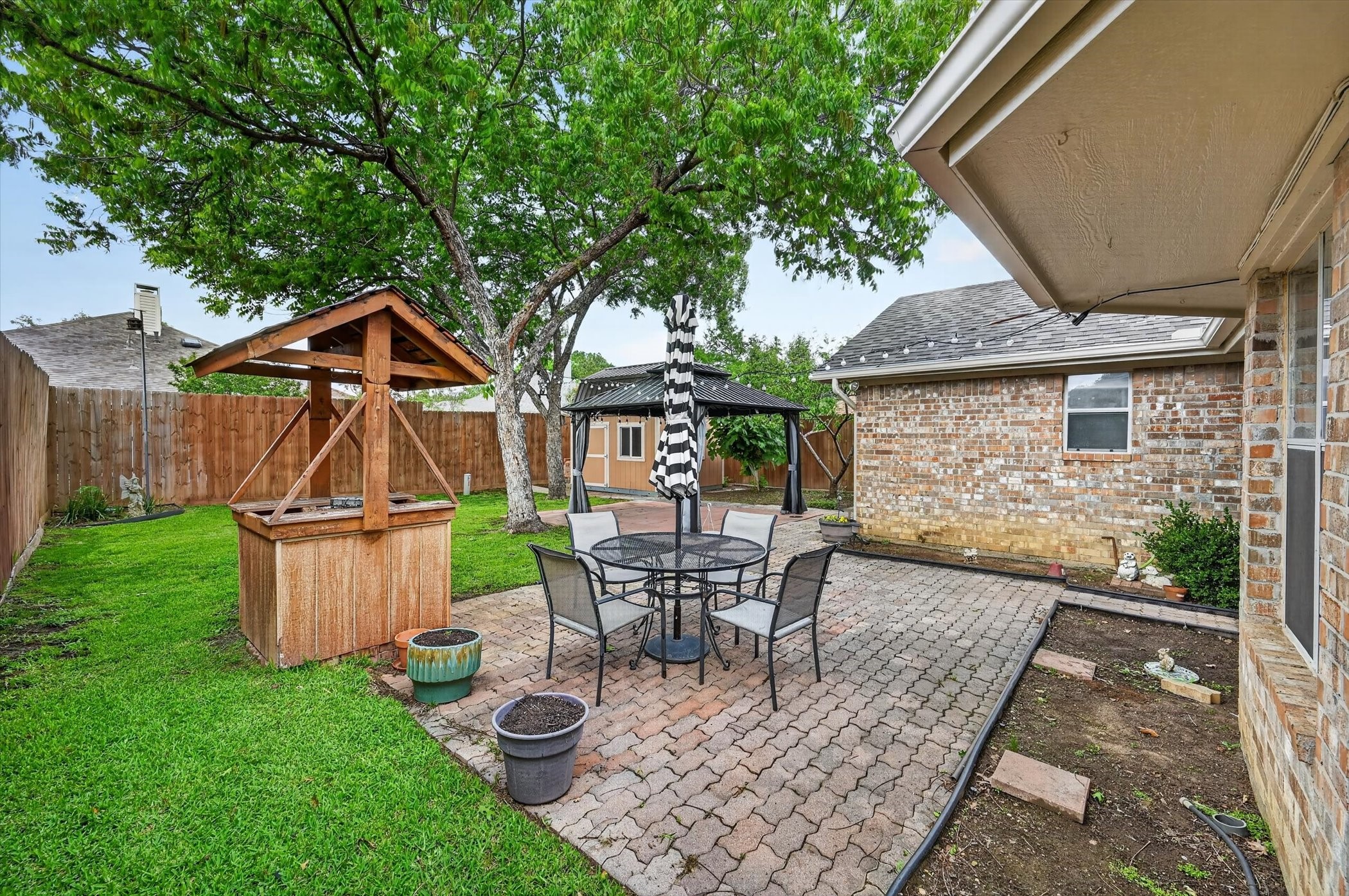 1406 Kynette Drive Euless TX 76040