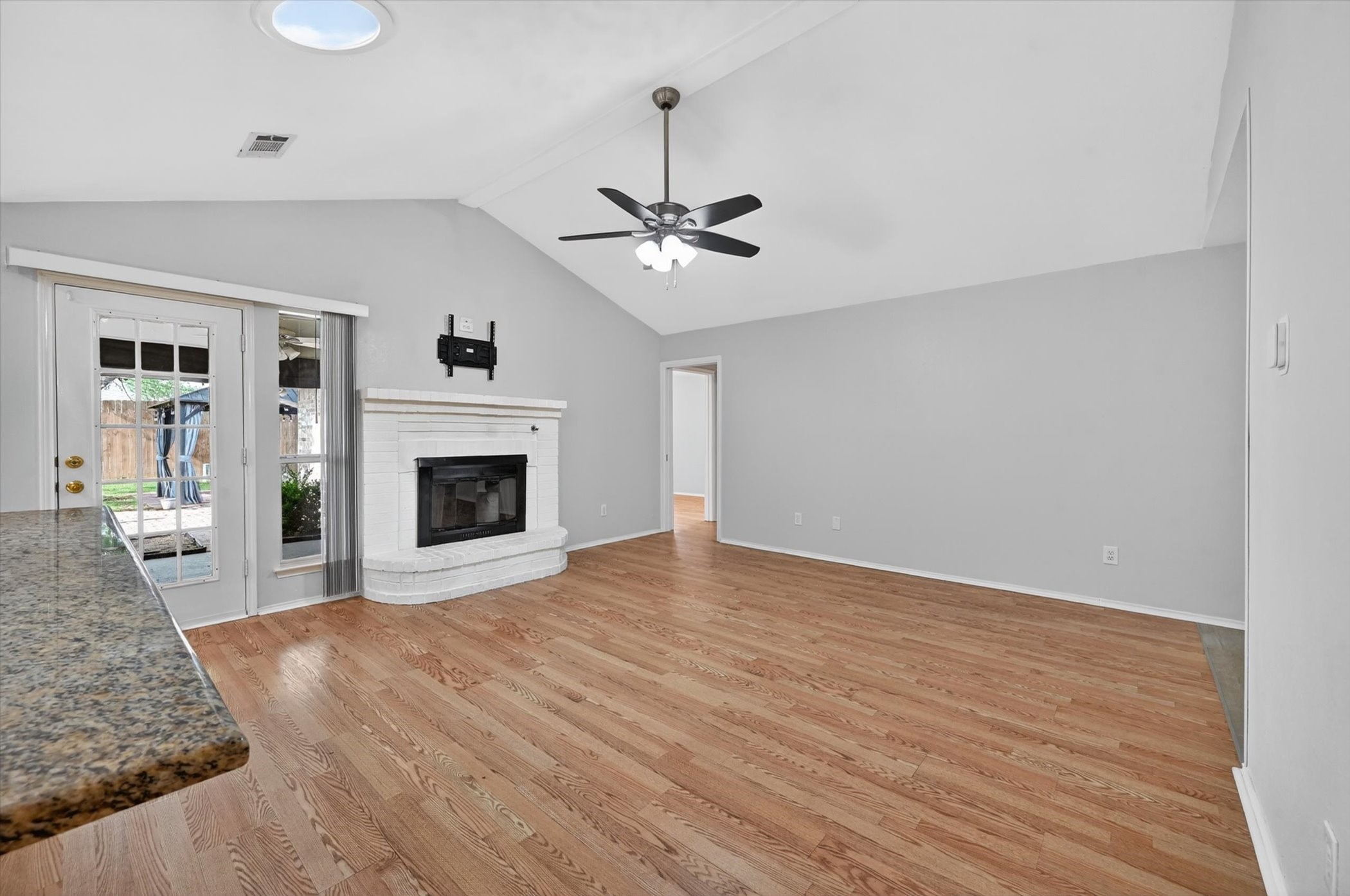 1406 Kynette Drive Euless TX 76040