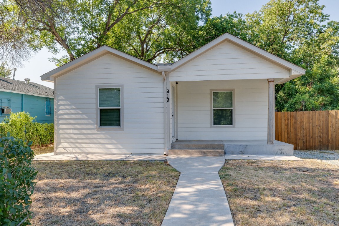 919 W Drew Street Fort Worth TX 76110