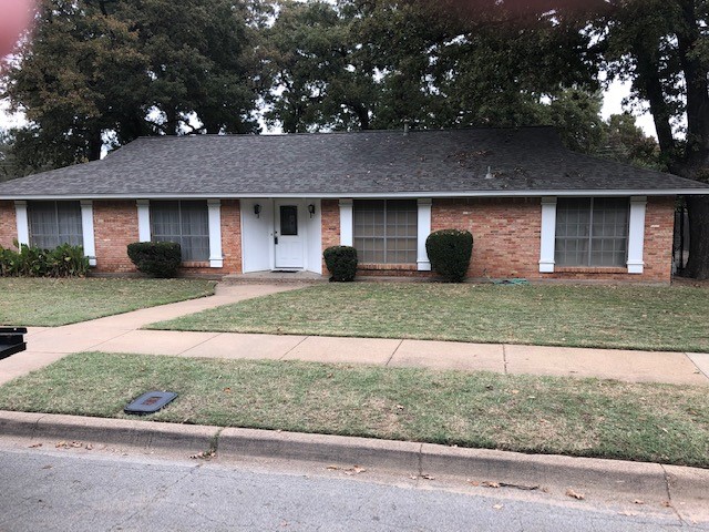 1803 Hilltop Lane Pantego TX 76013