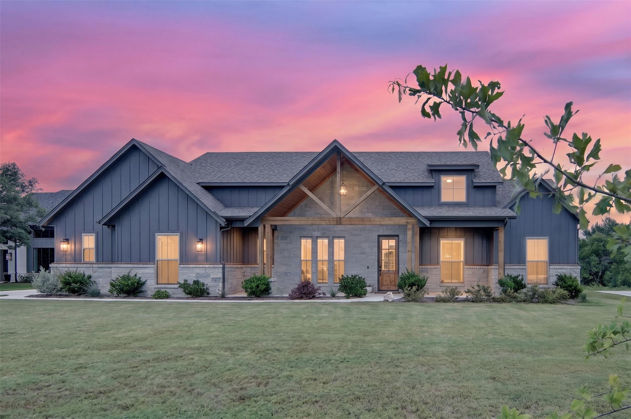 242 Coalson Crossing Azle TX 76020
