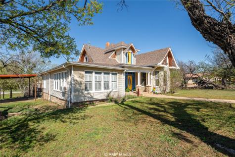 301 Petit Avenue Throckmorton TX 76483