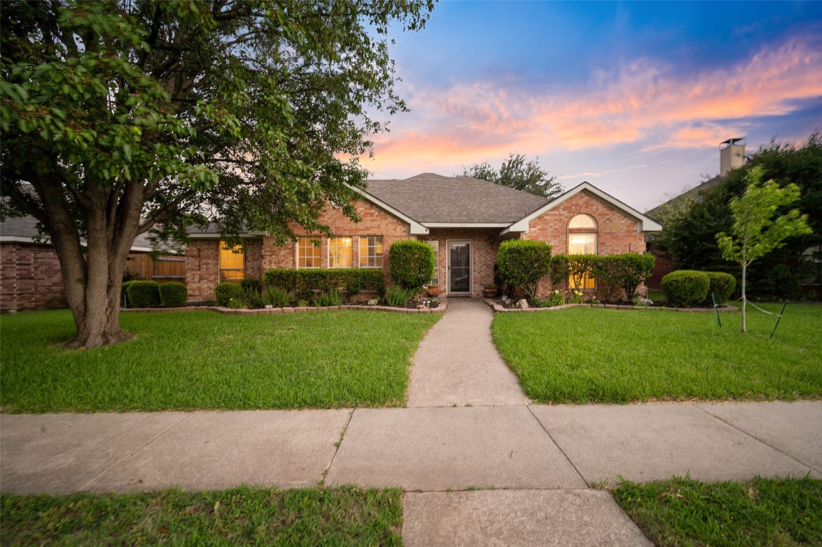 300 Meadow Lane Denton TX 76207