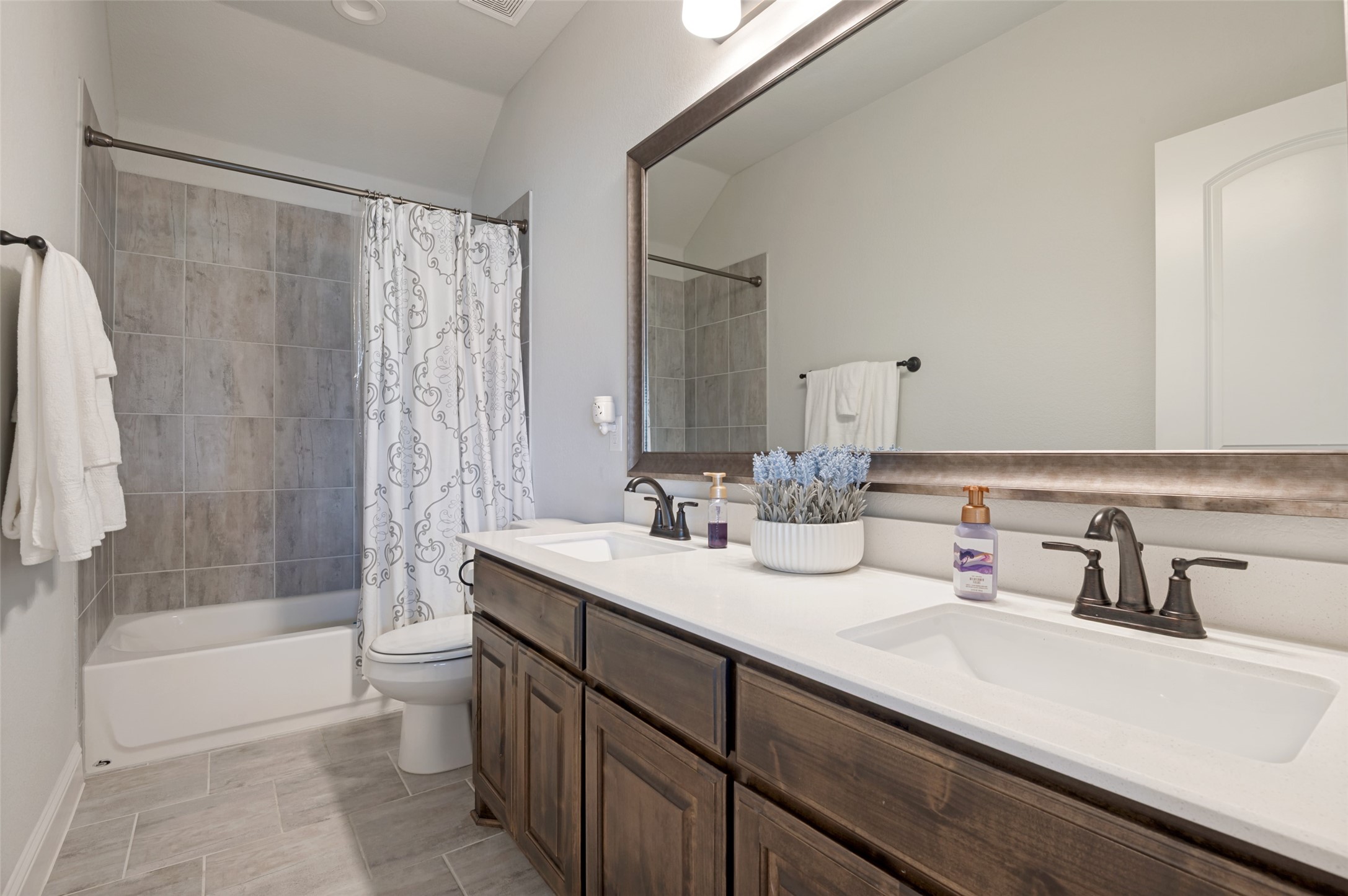 5605 S 14th Street Midlothian TX 76065