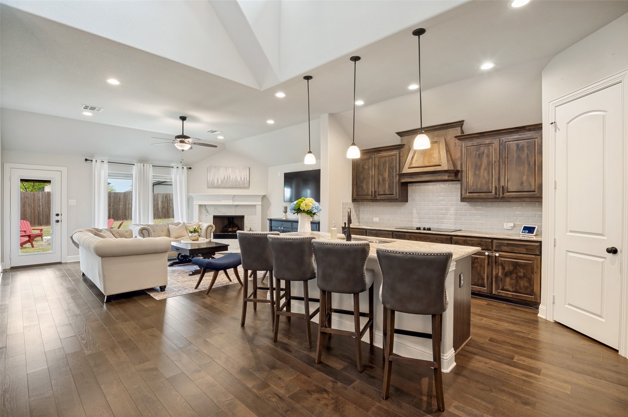 5605 S 14th Street Midlothian TX 76065