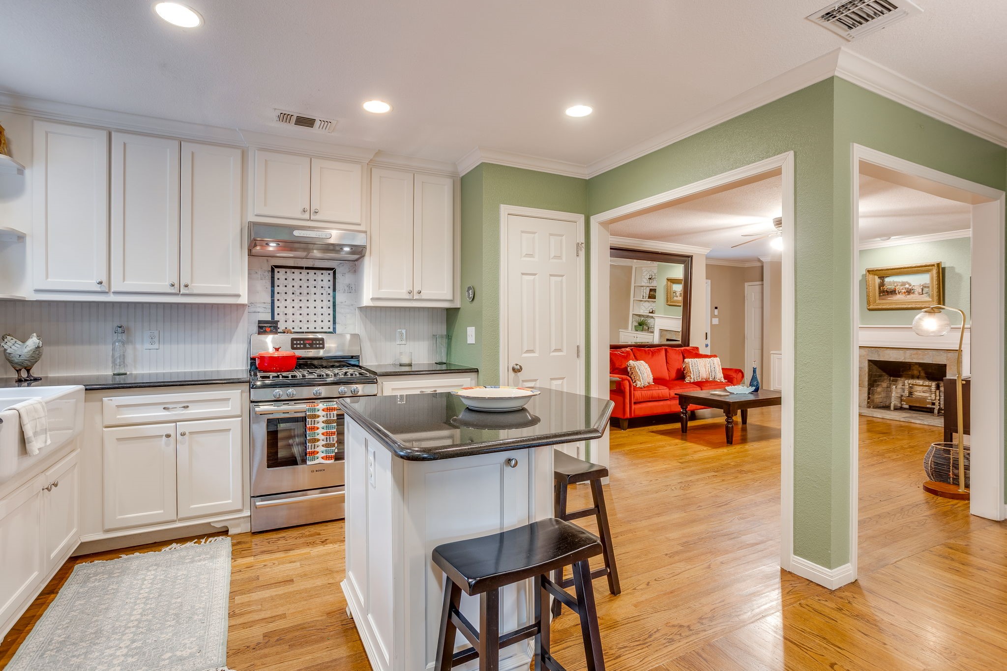 6304 Locke Avenue Fort Worth TX 76116