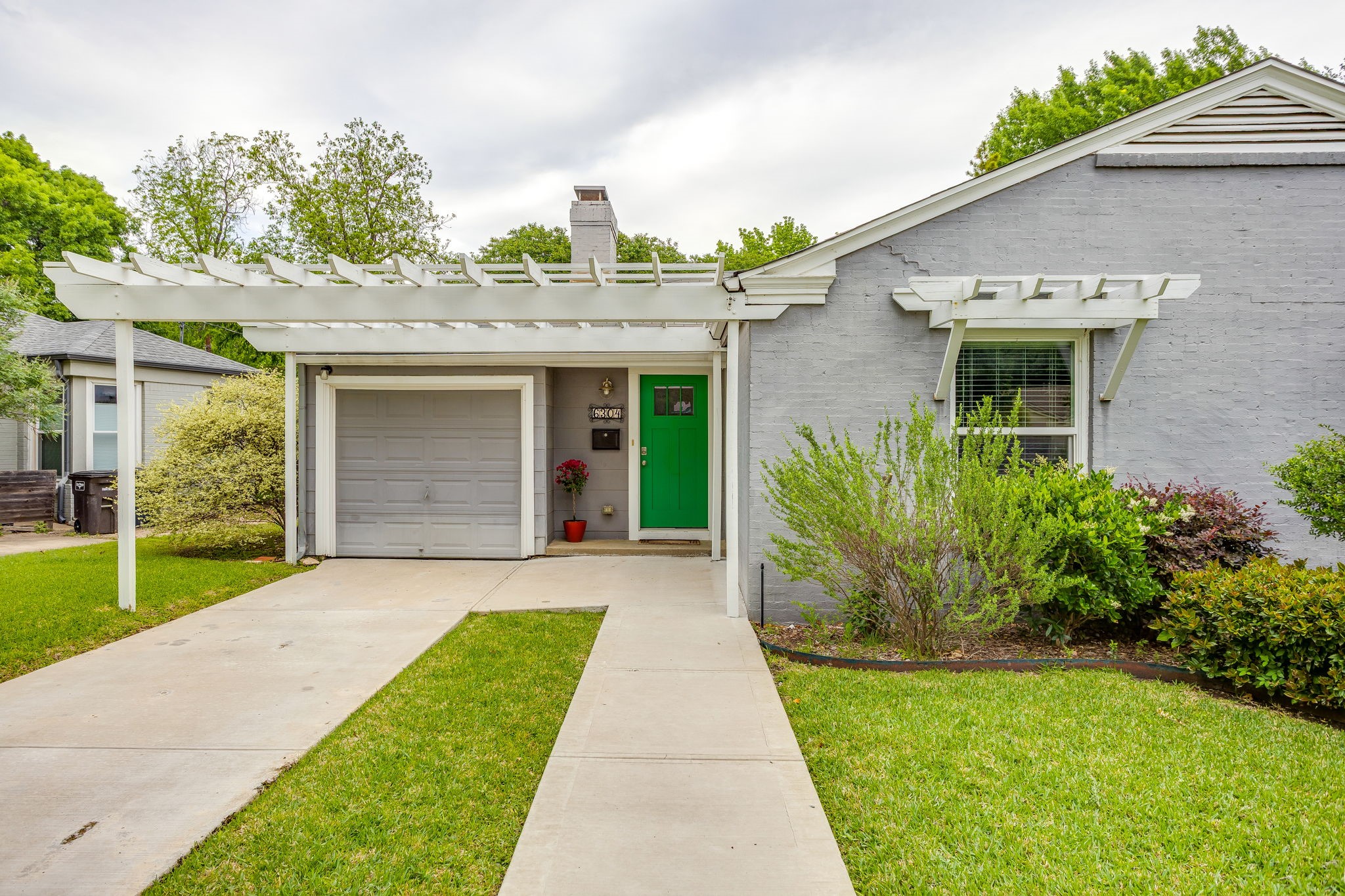 6304 Locke Avenue Fort Worth TX 76116