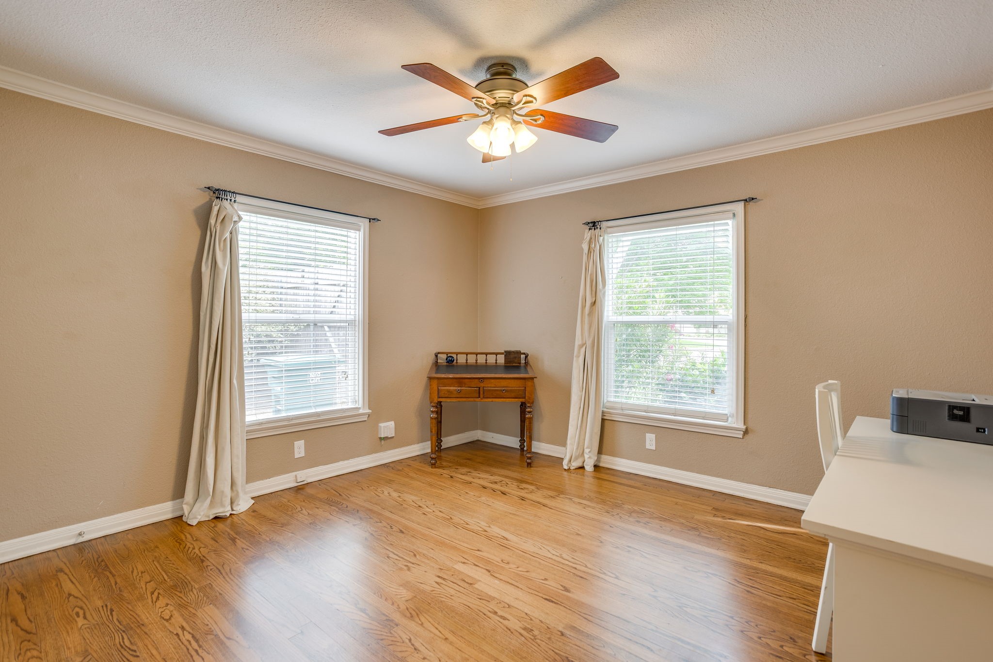 6304 Locke Avenue Fort Worth TX 76116