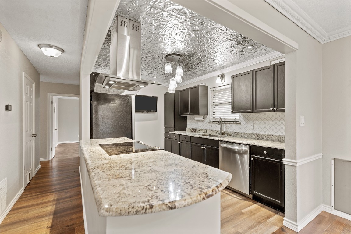 215 Pembrook Street Lake Dallas TX 75065