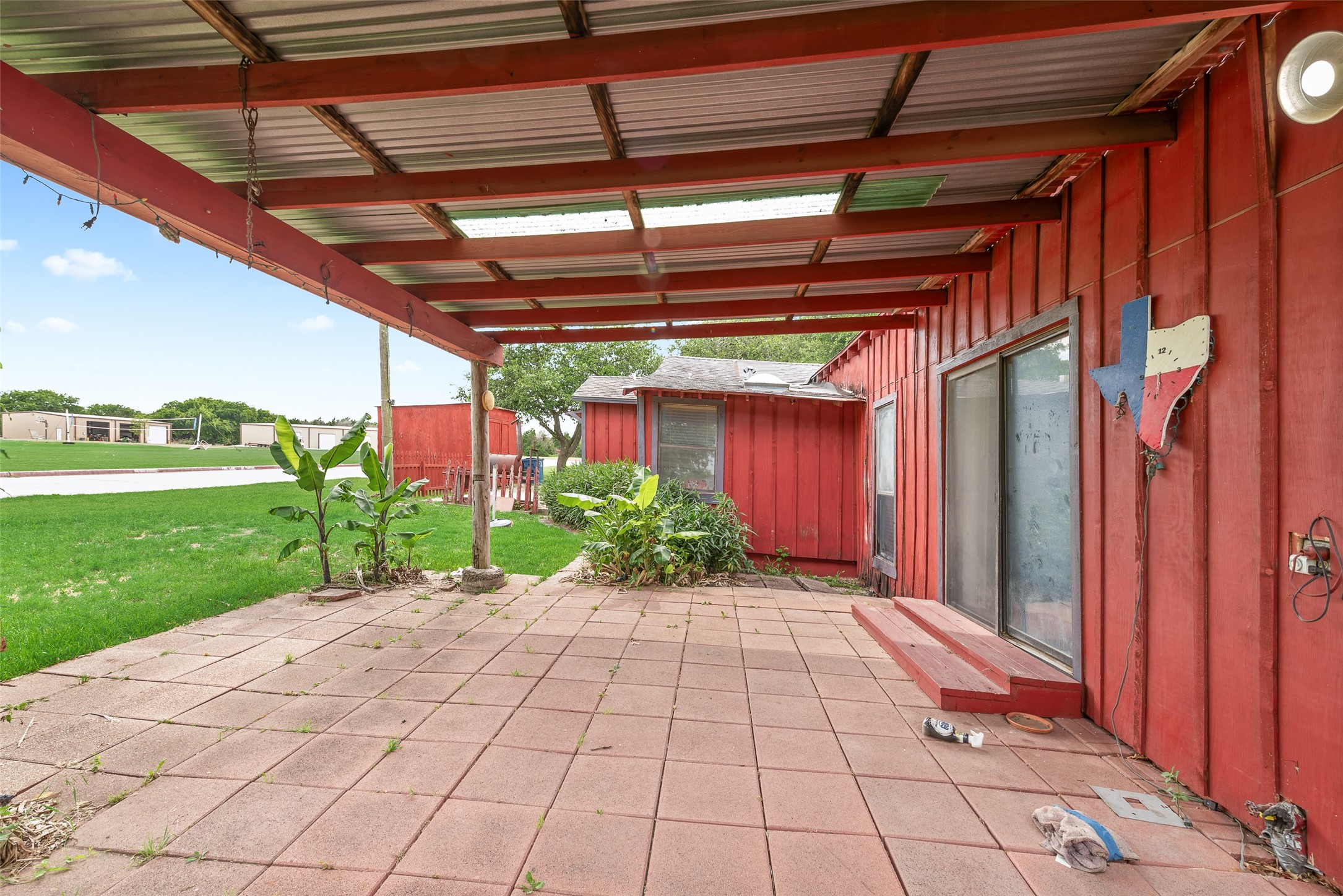 1321 Meadow Street Desoto TX 75115